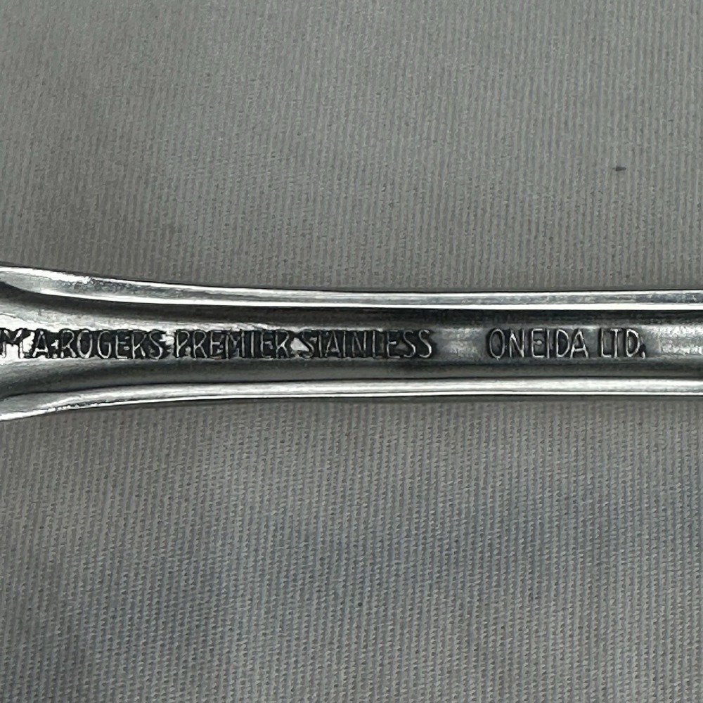 LOT OF 4 WM. A. ROGERS ONEIDA STAINLESS *SUTTON PLACE* DINNER FORKS Excellent - Picture 3 of 4